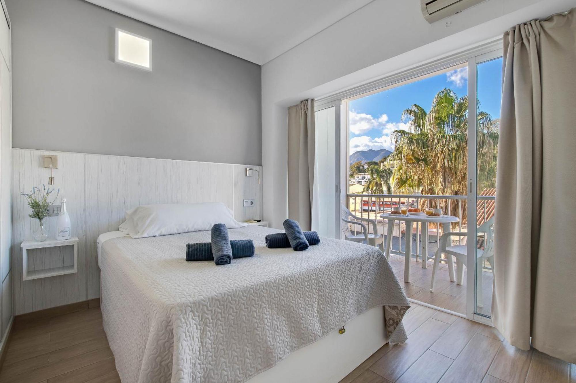 Carihuela Palace 418 By Ivi Real Estate Torremolinos Ngoại thất bức ảnh