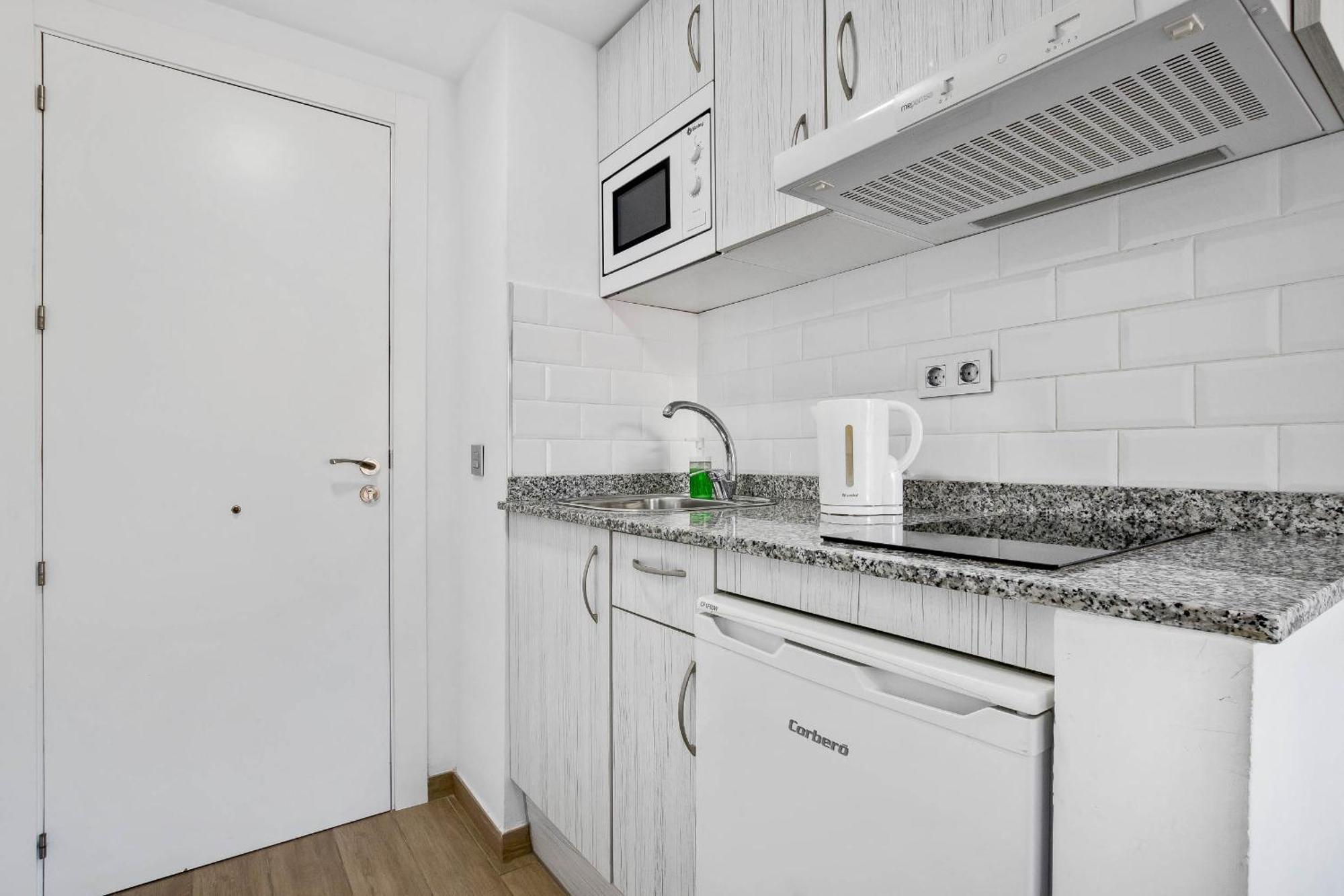 Carihuela Palace 418 By Ivi Real Estate Torremolinos Ngoại thất bức ảnh