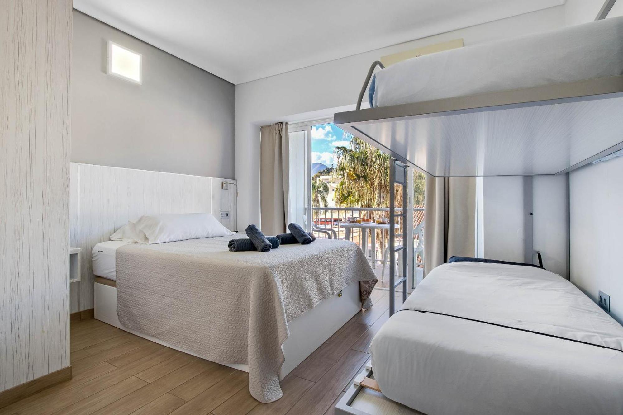 Carihuela Palace 418 By Ivi Real Estate Torremolinos Ngoại thất bức ảnh